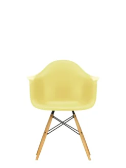 Eames Plastic Armchair DAW, ahorntræ fra Vitra