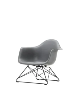 Eames Plastic Armchair LAR, sortlakeret fra Vitra