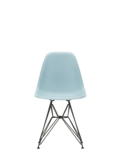Eames Plastic Side Chair DSR, sort pulverlakeret fra Vitra
