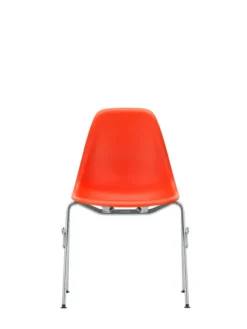 Eames Plastic Side Chair DSS-N, stabelbar fra Vitra