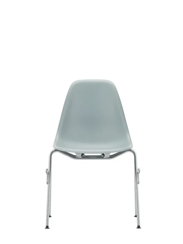 Eames Plastic Side Chair DSS-N, stabelbar fra Vitra