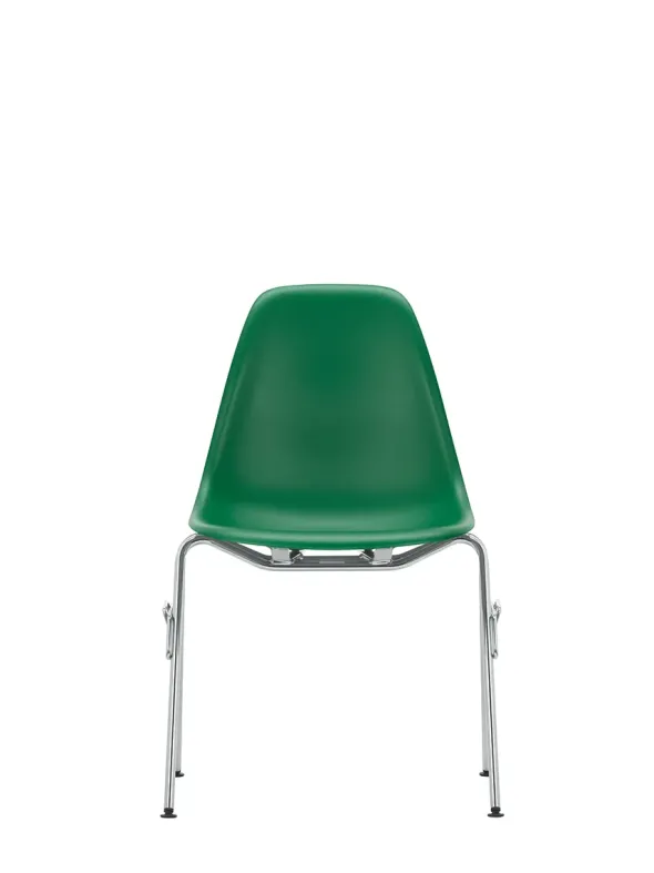 Eames Plastic Side Chair DSS-N, stabelbar fra Vitra