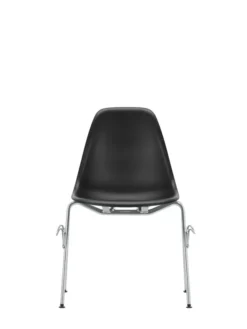 Eames Plastic Side Chair DSS, stabelbar fra Vitra