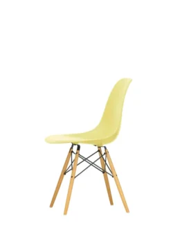 Eames Plastic Side Chair DSW, ahorntræ fra Vitra