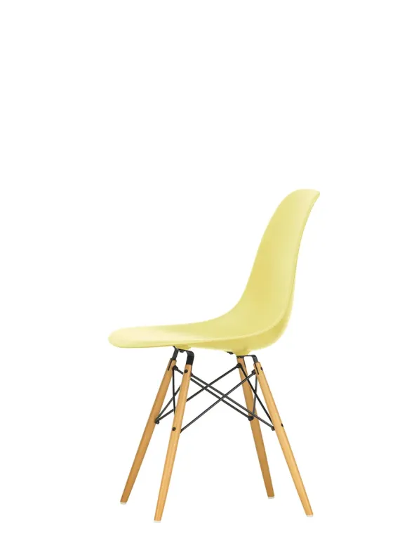 Eames Plastic Side Chair DSW, ahorntræ fra Vitra