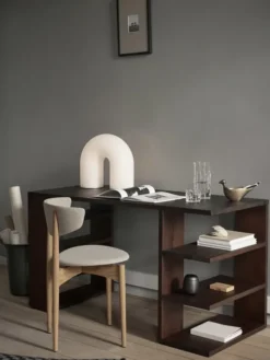 Edre Desk fra Ferm Living