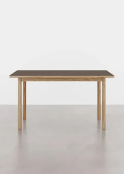 ESSENTIAL OAK spisebord 140x90 cm Espresso, fra WB Manufaktur