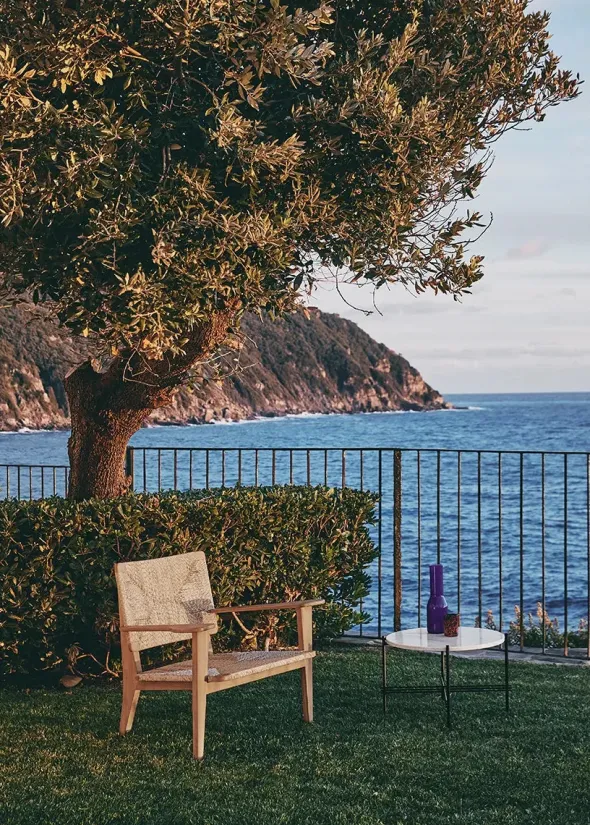 F-Chair Outdoor Loungestol fra GUBI