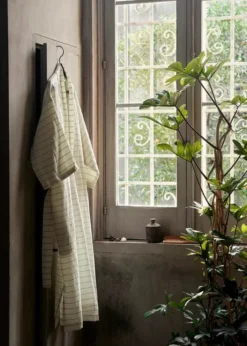 Field Robe, off-white/chocolate fra Ferm Living