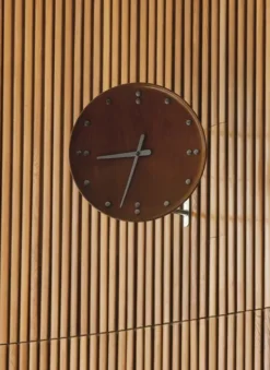 FJ Clock af Finn Juhl