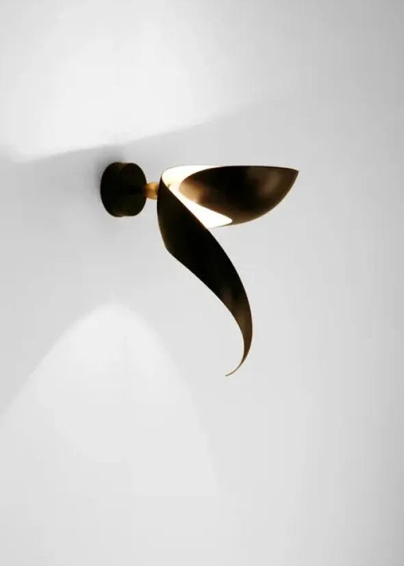 Flame Small Wall Lamp af Serge Mouille