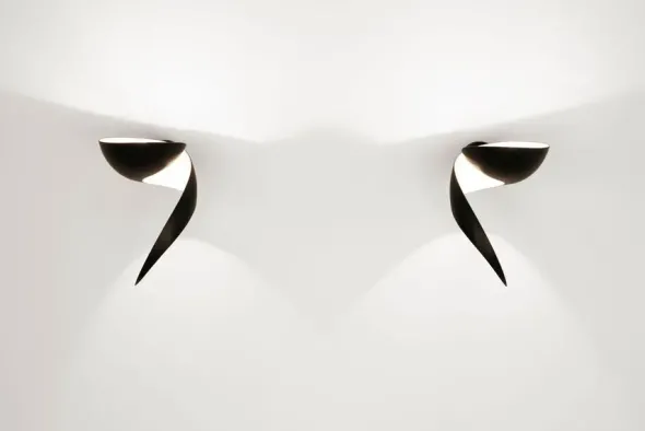 Flame Small Wall Lamp af Serge Mouille