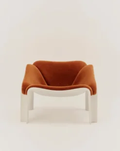 F300 Lounge Chair fra Gubi