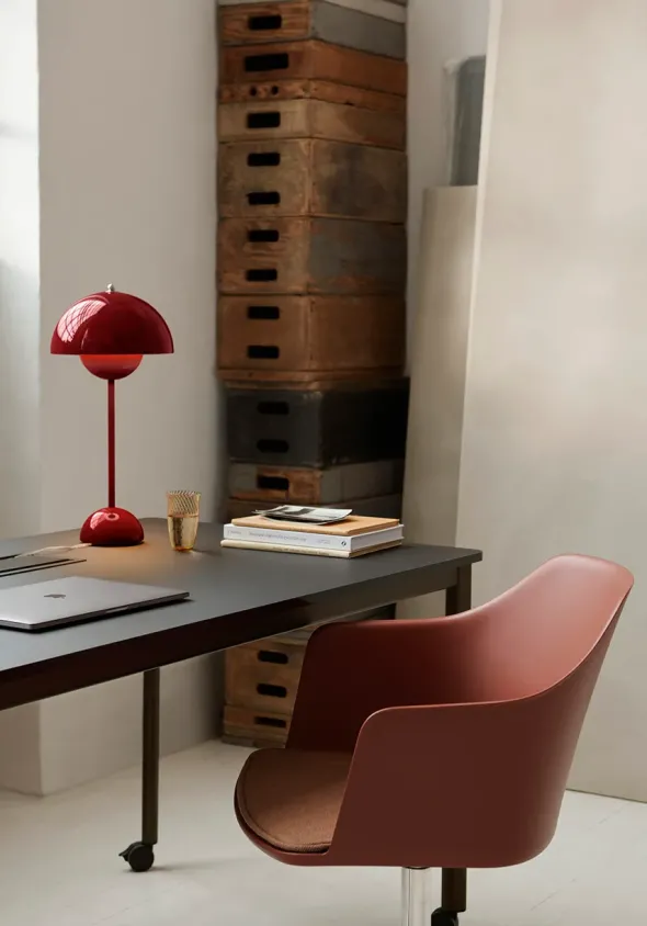Flowerpot VP3 bordlampe af Verner Panton