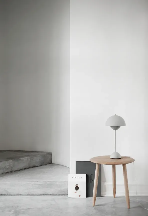 Flowerpot VP3 bordlampe af Verner Panton