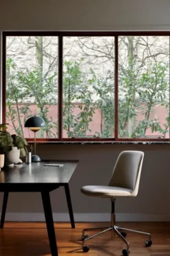 Flowerpot VP3 bordlampe af Verner Panton