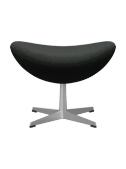 3127 Fodskammel til Ægget af Arne Jacobsen stofgr. 2