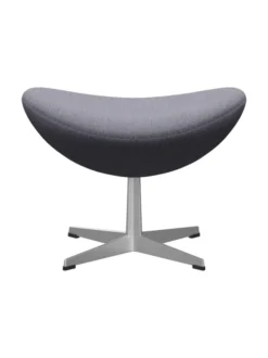3127 Fodskammel til Ægget af Arne Jacobsen stofgr. 2