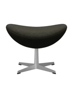 3127 Fodskammel til Ægget af Arne Jacobsen stofgr. 2