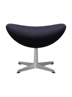 3127 Fodskammel til Ægget af Arne Jacobsen stofgr. 2