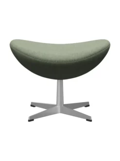 3127 Fodskammel til Ægget af Arne Jacobsen stofgr. 2