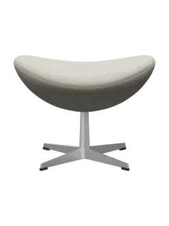 3127 Fodskammel til Ægget af Arne Jacobsen stofgr. 2