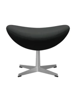 3127 Fodskammel til Ægget af Arne Jacobsen stofgr. 2