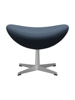 3127 Fodskammel til Ægget af Arne Jacobsen stofgr. 2