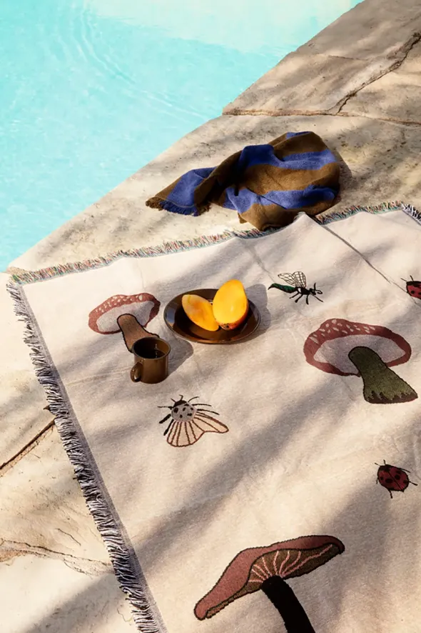 Forest Tapestry Blanket fra Ferm Living