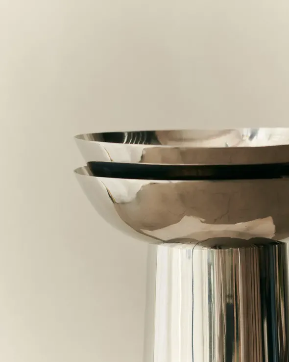 Fountain Vase 02 fra Louise Roe
