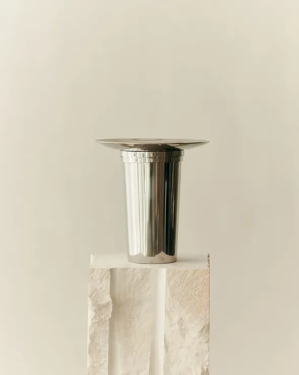 Fountain Vase 01 fra Louise Roe