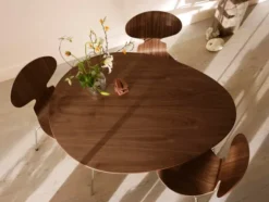 Æggebordet af Arne Jacobsen