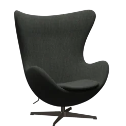 3316 Ægget loungestol, stel i brown bronze af Arne Jacobsen