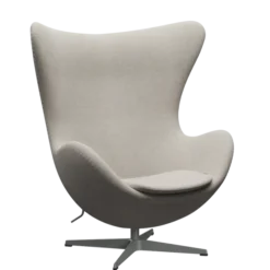 3316 Ægget loungestol, stel i silver grey af Arne Jacobsen