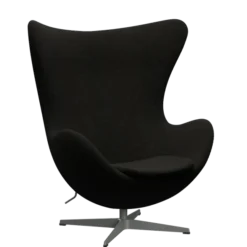 3316 Ægget loungestol, stel i silver grey af Arne Jacobsen