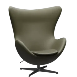 3316 Ægget loungestol, stel i sort af Arne Jacobsen