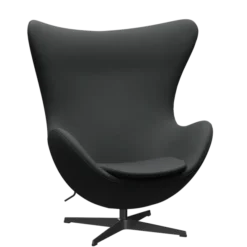 3316 Ægget loungestol, stel i sort af Arne Jacobsen