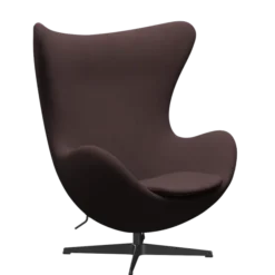 3316 Ægget loungestol, stel i sort af Arne Jacobsen