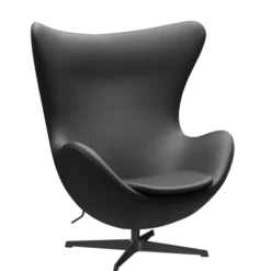 3316 Ægget loungestol, stel i sort af Arne Jacobsen
