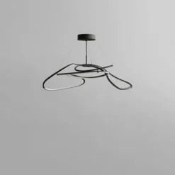 Ghost Chandelier, Mini, Burned Black fra 101 Copenhagen