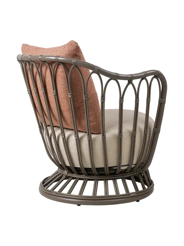 Grace Outdoor Lounge Chair fra GUBI