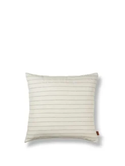 Grand Cushion, offwhite/chocolate fra Ferm Living