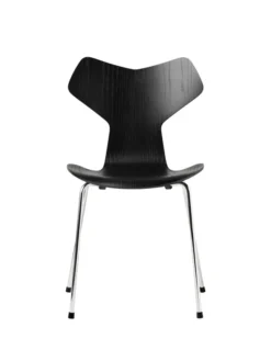 3130 Grand Prix stol i farvet ask af Arne Jacobsen