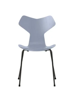 3130 Grand Prix stol i farvet ask af Arne Jacobsen