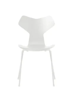 3130 Grand Prix stol i farvet ask af Arne Jacobsen