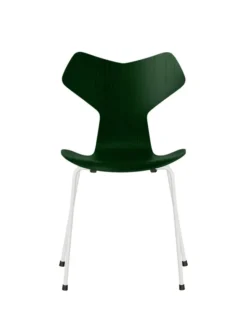 3130 Grand Prix stol i farvet ask af Arne Jacobsen