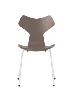 3130 Grand Prix stol i farvet ask af Arne Jacobsen