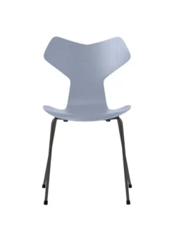 3130 Grand Prix stol i farvet ask af Arne Jacobsen
