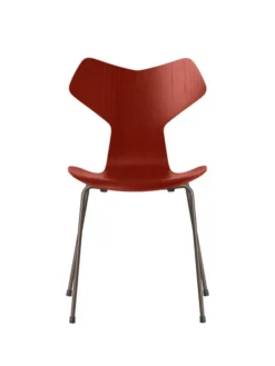 3130 Grand Prix stol i farvet ask af Arne Jacobsen