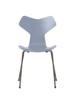 3130 Grand Prix stol i farvet ask af Arne Jacobsen